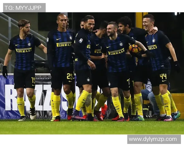 巴黎圣日耳曼崛起之路：从豪门传承到全球足球帝国的荣耀与挑战